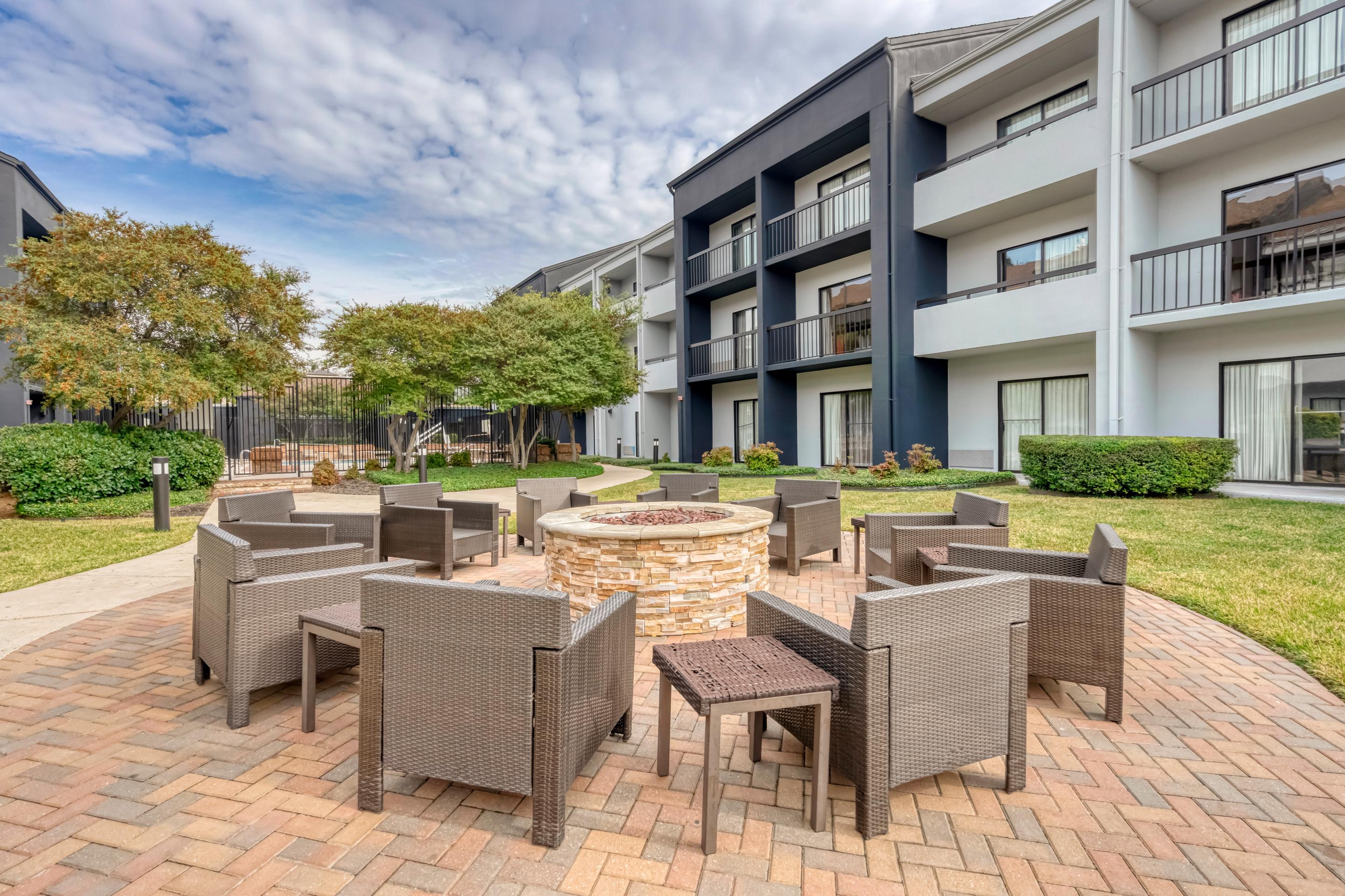 Country Inn & Suites By Radisson, Dallas-Love Field Exterior foto